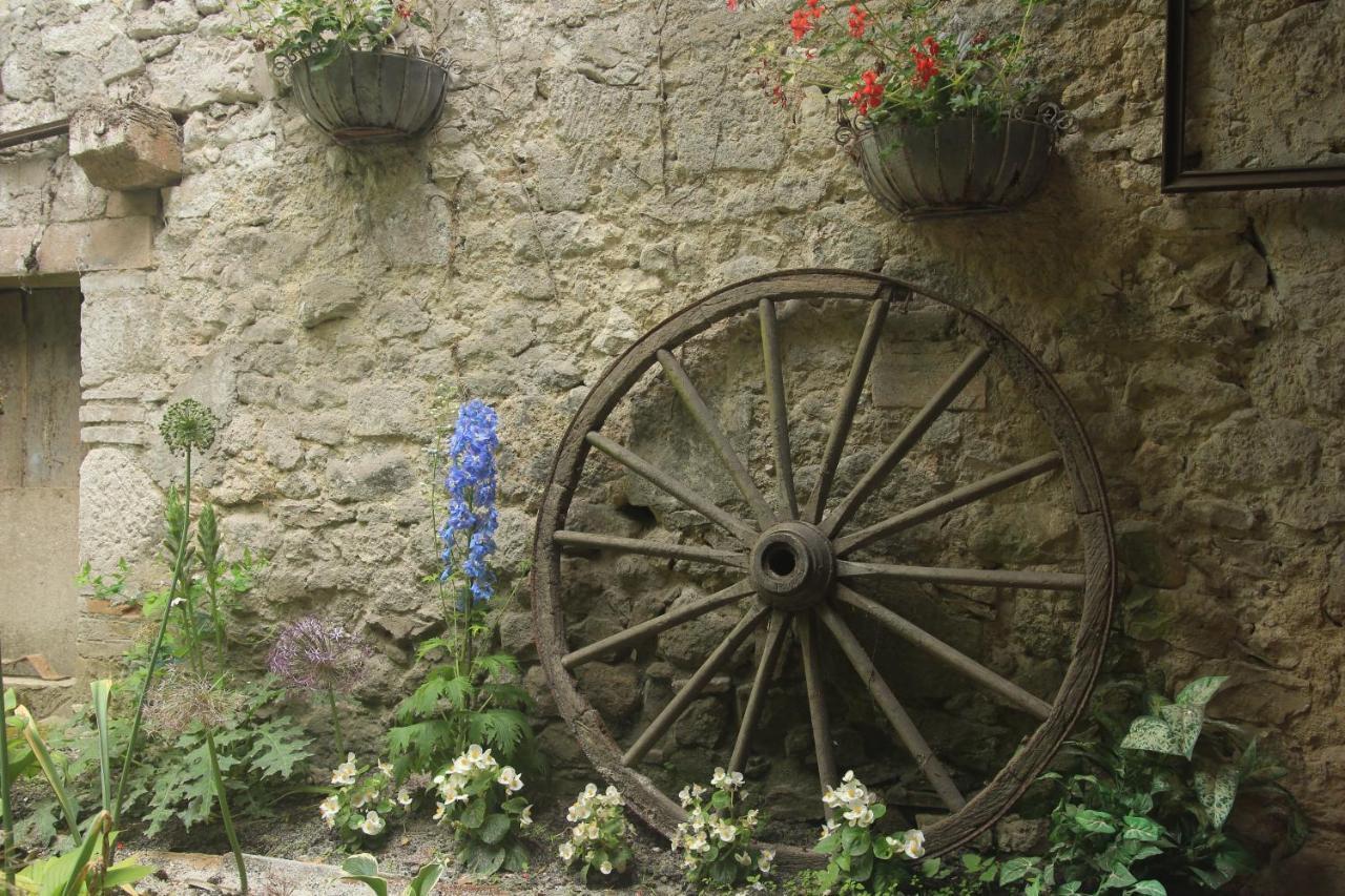 Bed and Breakfast Le moulin scalagrand à Mazieres  Extérieur photo