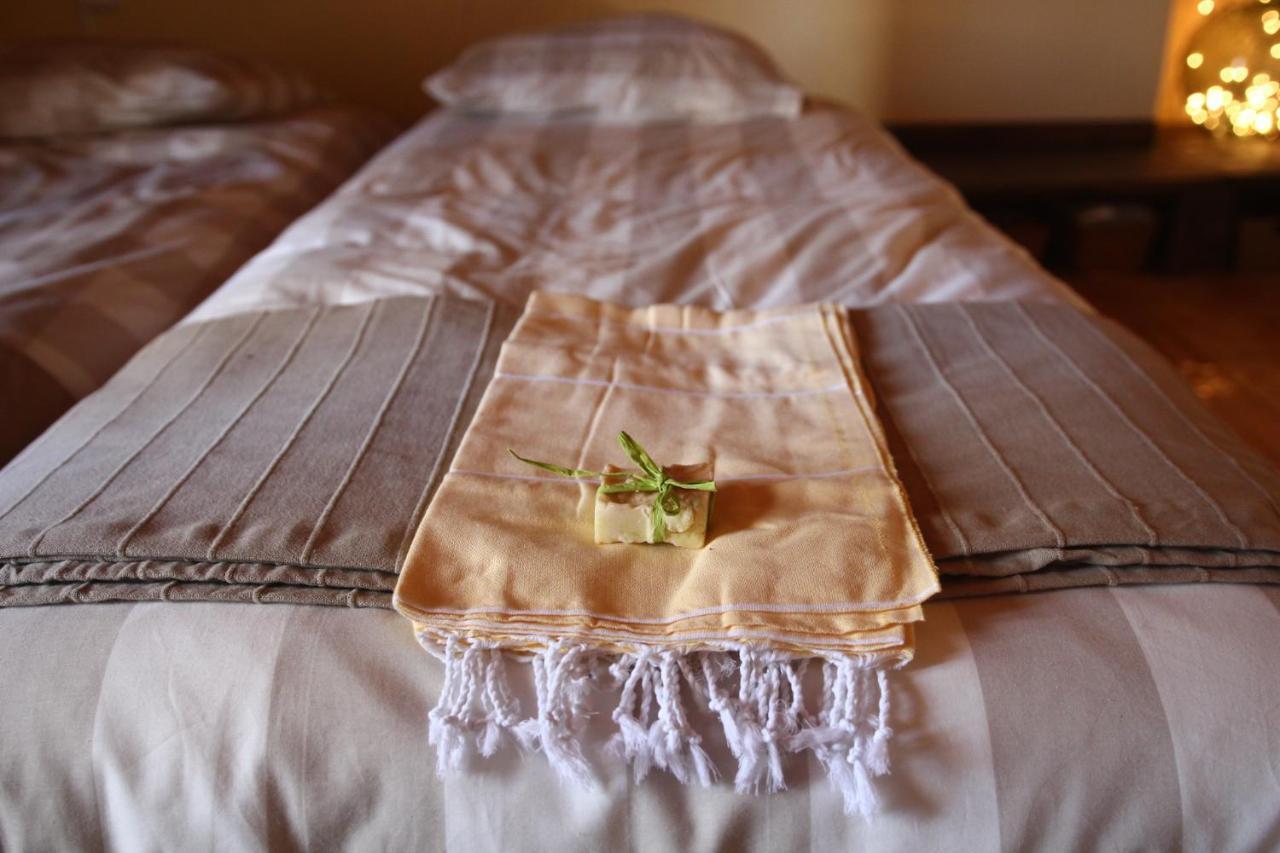 Bed and Breakfast Le moulin scalagrand à Mazieres  Extérieur photo